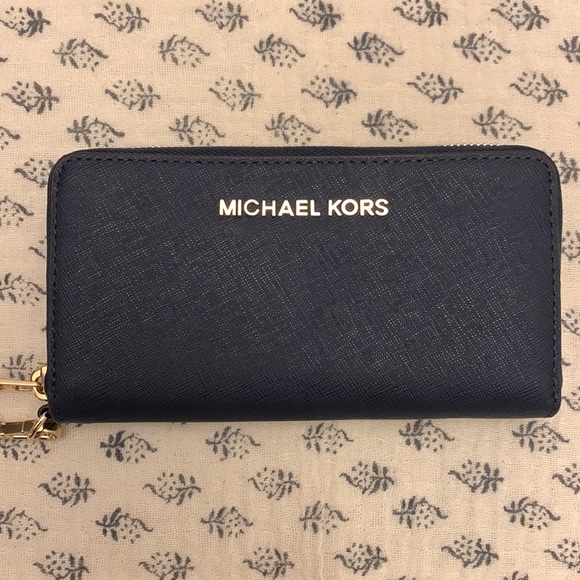 Michael Kors Navy Wristlet - Picture 2 of 9